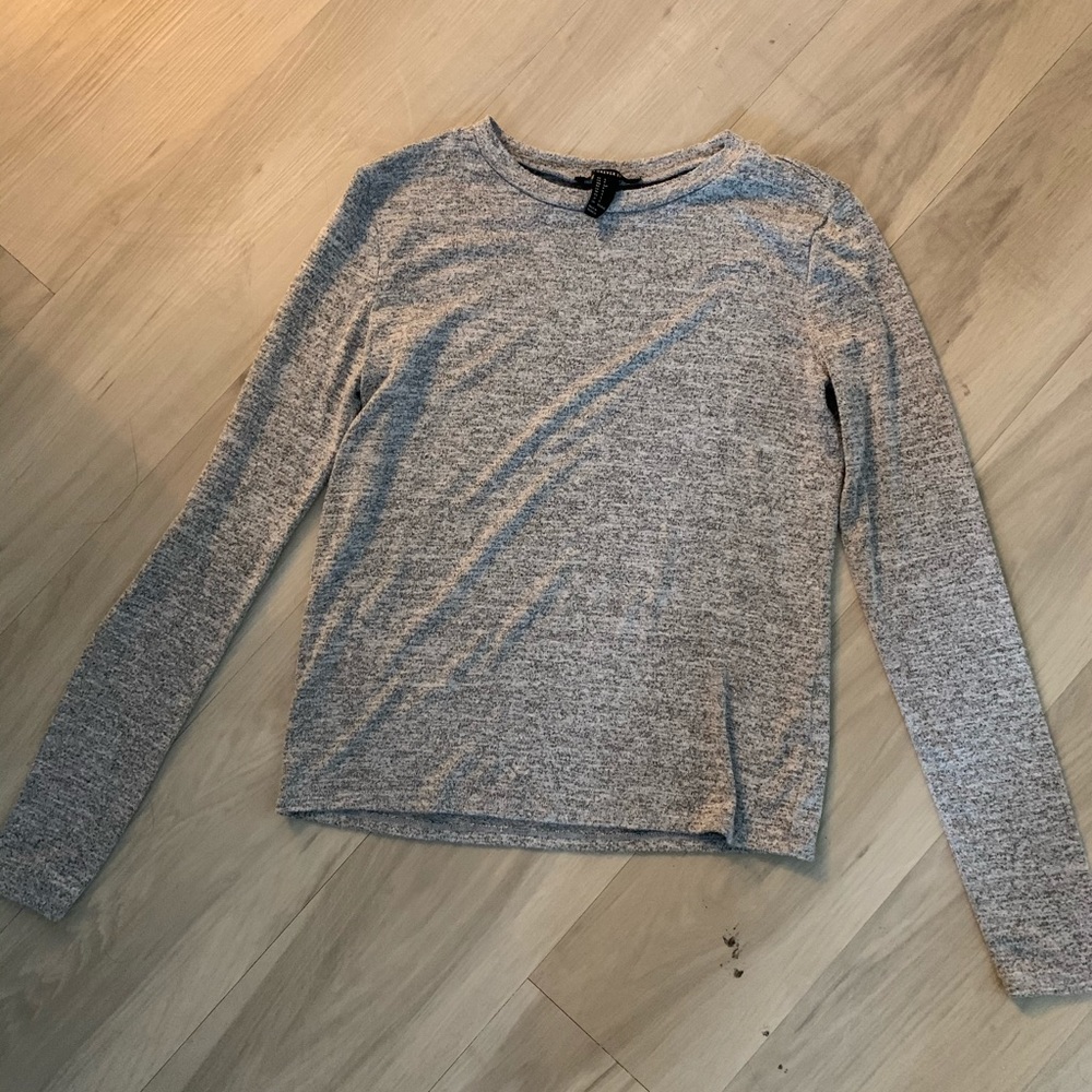Gray long sleeve top